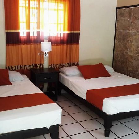 Hotel Brambila Уньон-де-Тула Экстерьер фото